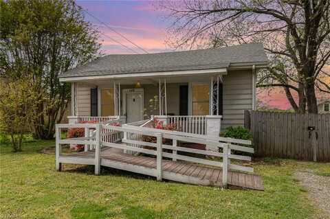 725 S Beaumont Avenue, Burlington, NC 27217