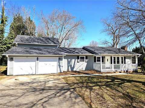 626 Meadowbrook Drive, King, NC 27021