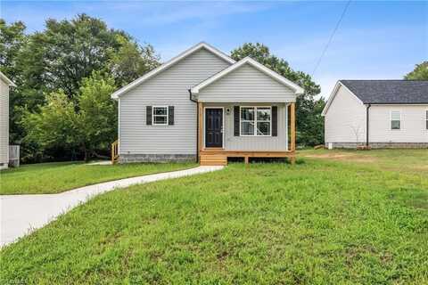 13 King Row, Thomasville, NC 27360