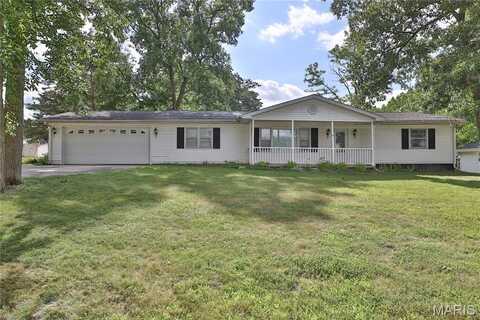 17 Hilltop Drive, Hillsboro, IL 62049