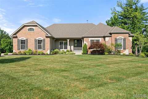 32 Chesterton Lane, Chesterfield, MO 63017