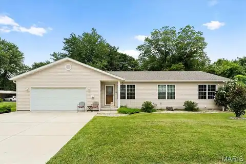 444 S Clinton Street, Collinsville, IL 62234