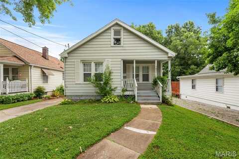 7621 Weaver Avenue, Maplewood, MO 63143