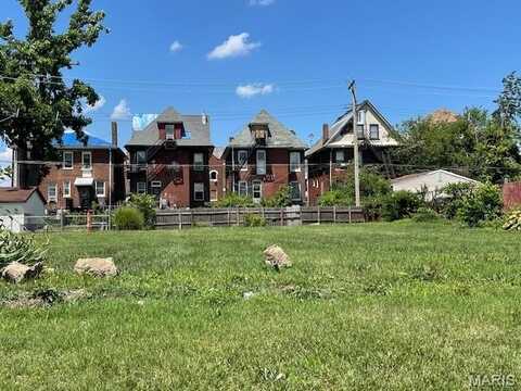 5089 Raymond Avenue, Saint Louis, MO 63113