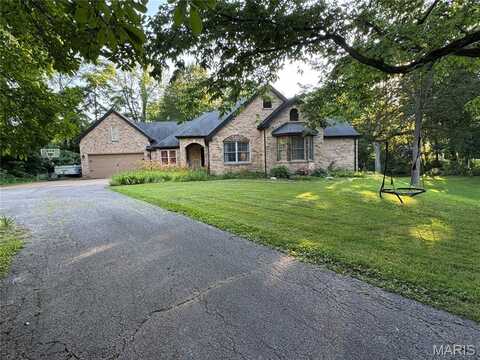 135 Bittersweet Lane, Hazelwood, MO 63138