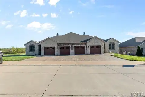 101-103 Autumn Leaf Dr, Cape Girardeau, MO 63701