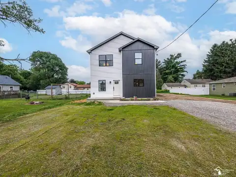15604 Pine, Monroe, MI 48161