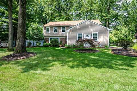 2 Pine Ridge Drive, Edison, NJ 08820