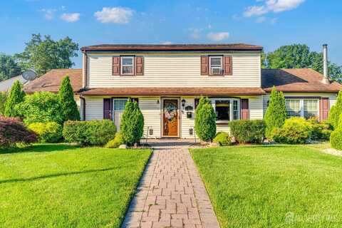 32 Glenville Road, Edison, NJ 08817