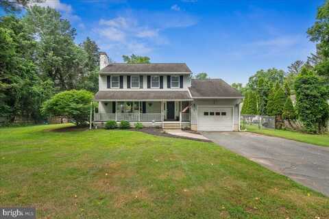 8 HIGH ACRES DRIVE, EWING, NJ 08628