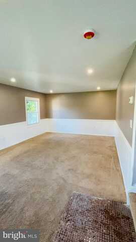 10 PENSDALE LANE, WILLINGBORO, NJ 08046