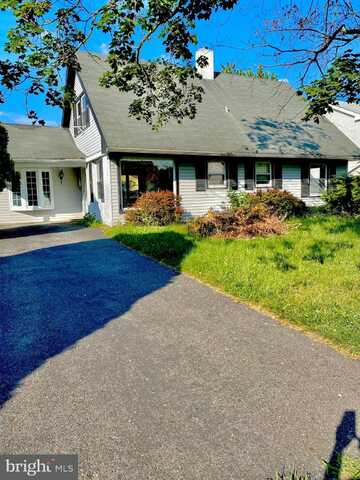 46 BEAVERDALE LANE, WILLINGBORO, NJ 08046