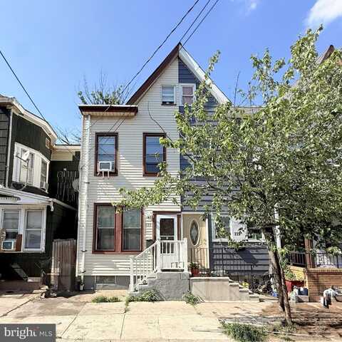 220 WOODLAND STREET, TRENTON, NJ 08611