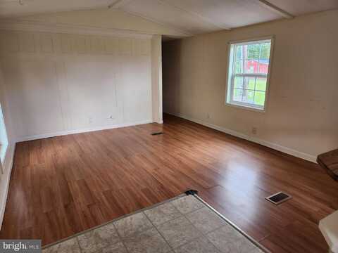 118 KILN DRIVE, BUNKER HILL, WV 25413