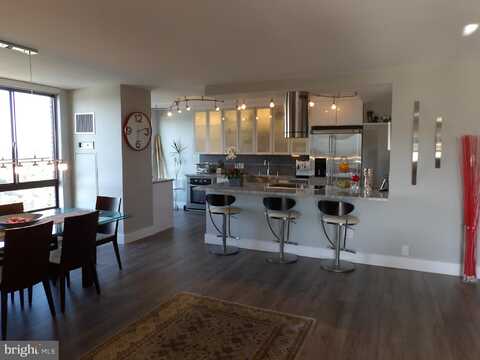 1800 OLD MEADOW ROAD, MCLEAN, VA 22102