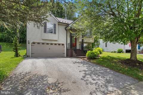 712 BLOSSOM HILL LANE, DALLASTOWN, PA 17313
