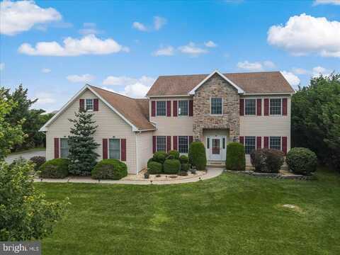 2804 LEHIGH LANE, NAZARETH, PA 18064