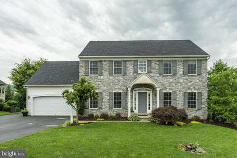 4 SURREY DRIVE, STEVENS, PA 17578