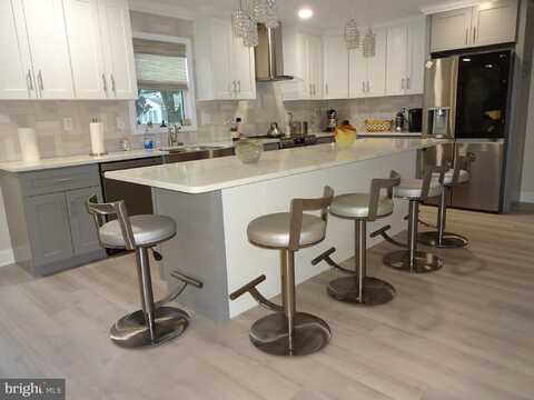 12 YORKSHIRE WAY, SOUTHAMPTON, NJ 08088