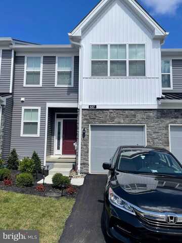 607 MOCKERNUT COURT, CHESTER SPRINGS, PA 19425