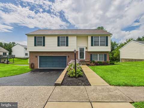 2505 WESTMINSTER DRIVE, YORK, PA 17408
