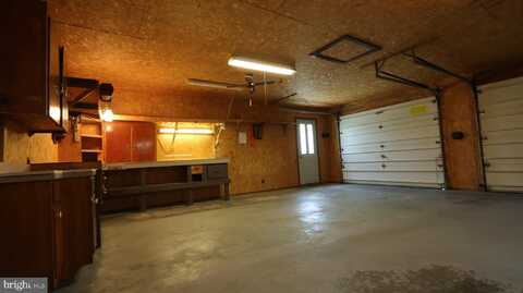 7725 ROXBURY ROAD, SHIPPENSBURG, PA 17257