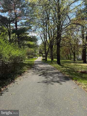44 WILBURTHA, EWING, NJ 08628
