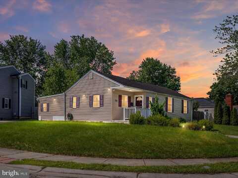 320 BASSETT AVENUE, NEW CASTLE, DE 19720