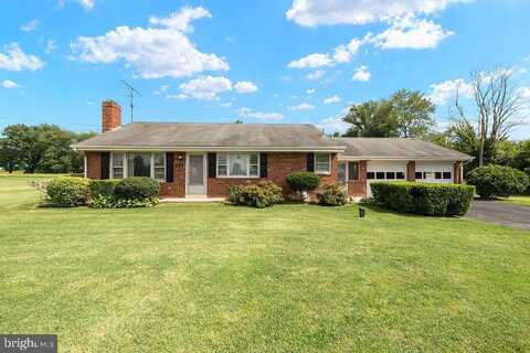 661 BRICKYARD ROAD, NEW OXFORD, PA 17350