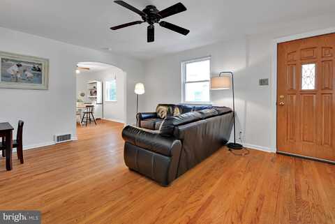 476 OLYMPIC AVENUE, HAVERTOWN, PA 19083