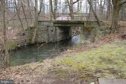 500 W MARKET, BEAVERTOWN, PA 17813