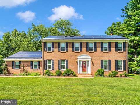 20901 LOCHAVEN COURT, GAITHERSBURG, MD 20882