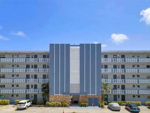 233 NE 14th Ave, Hallandale Beach, FL 33009