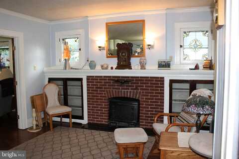 156 W. GRAND AVENUE, TOWER CITY, PA 17980