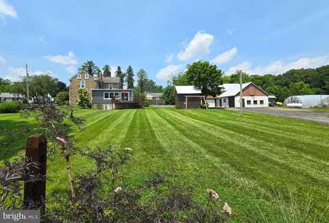 11 CLAY VALLEY ROAD, FLEETWOOD, PA 19522