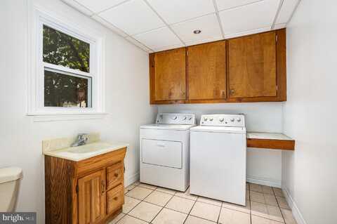 1645 ROUNDTOP ROAD, LEWISBERRY, PA 17339