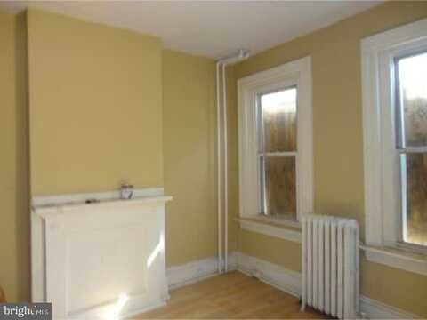 2554 N SARTAIN STREET, PHILADELPHIA, PA 19133