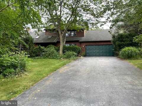 1316 SPRINGFIELD CIRCLE, BOALSBURG, PA 16827