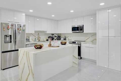 8720 SW 103rd Ave, Miami, FL 33173