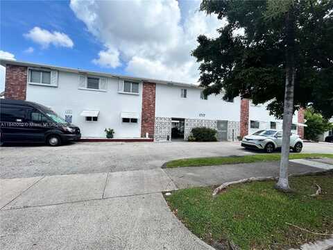 1717 Rodman St, Hollywood, FL 33020