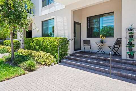 8301 NW 41st St, Doral, FL 33166