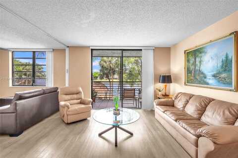 1101 Colony Point Cir, Pembroke Pines, FL 33026