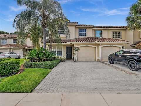 18164 Boca Way Dr, Boca Raton, FL 33498