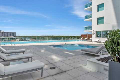 400 Sunny Isles Blvd, Sunny Isles Beach, FL 33160