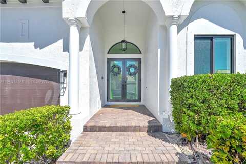 7565 SW 190th St, Cutler Bay, FL 33157