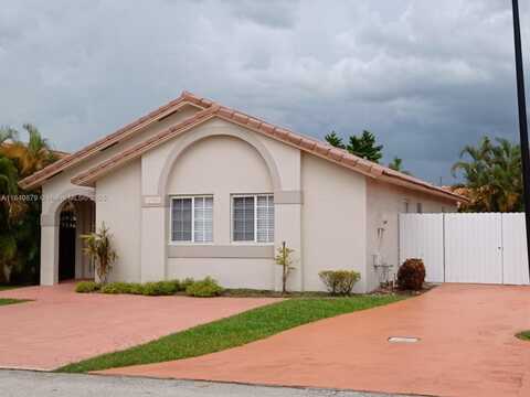 16771 NW 74th Ct, Hialeah, FL 33015