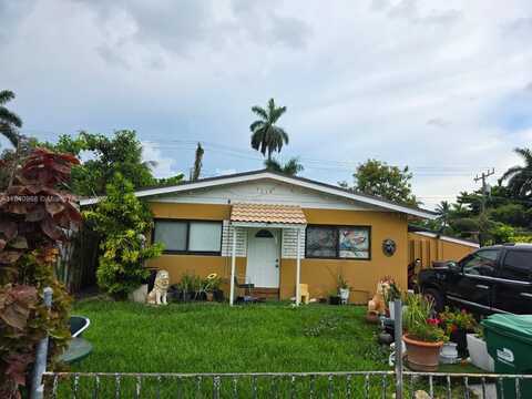 1441 NE 117th St, Miami, FL 33161