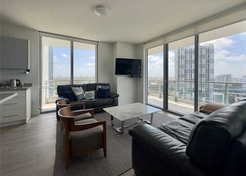 90 SW 3rd St, Miami, FL 33130
