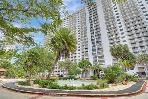 210 174th St, Sunny Isles Beach, FL 33160