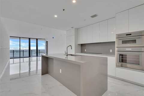 700 NE 24 ST, Miami, FL 33137